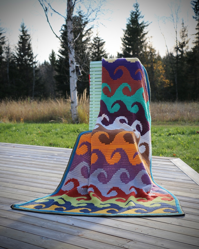 The “Waves” blanket – free pattern inside – Martin Up North